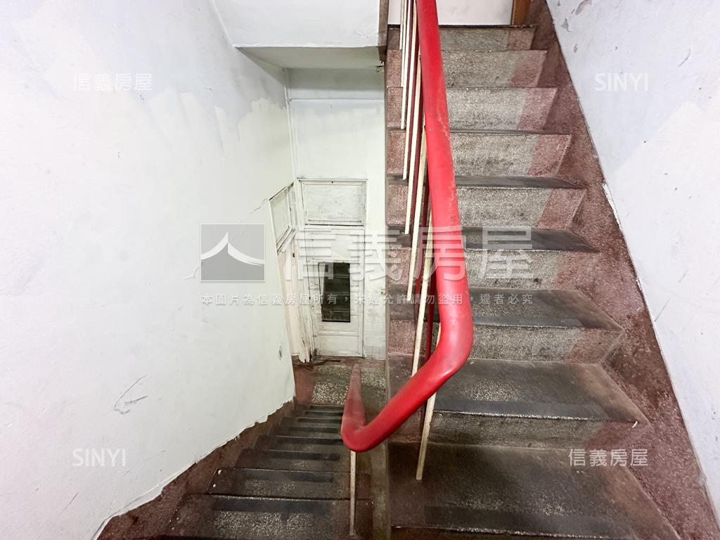大智國小旁臨路透天房屋室內格局與周邊環境