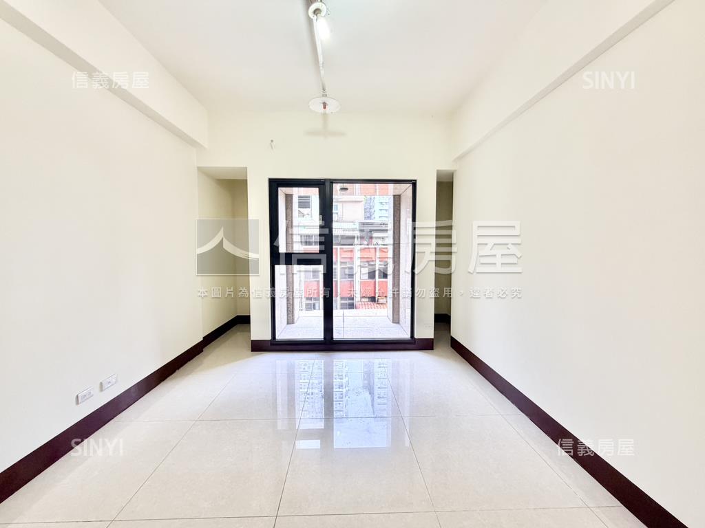 新板宸．氣派三房房屋室內格局與周邊環境