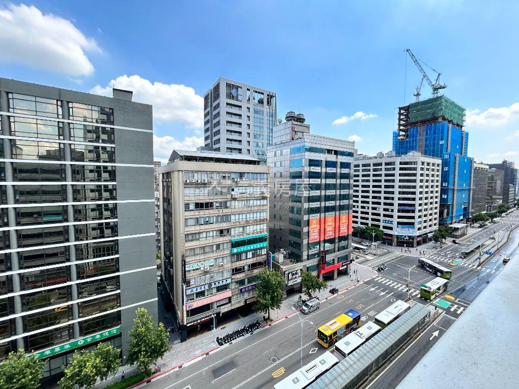 松江南京高樓景觀裝潢美屋房屋室內格局與周邊環境