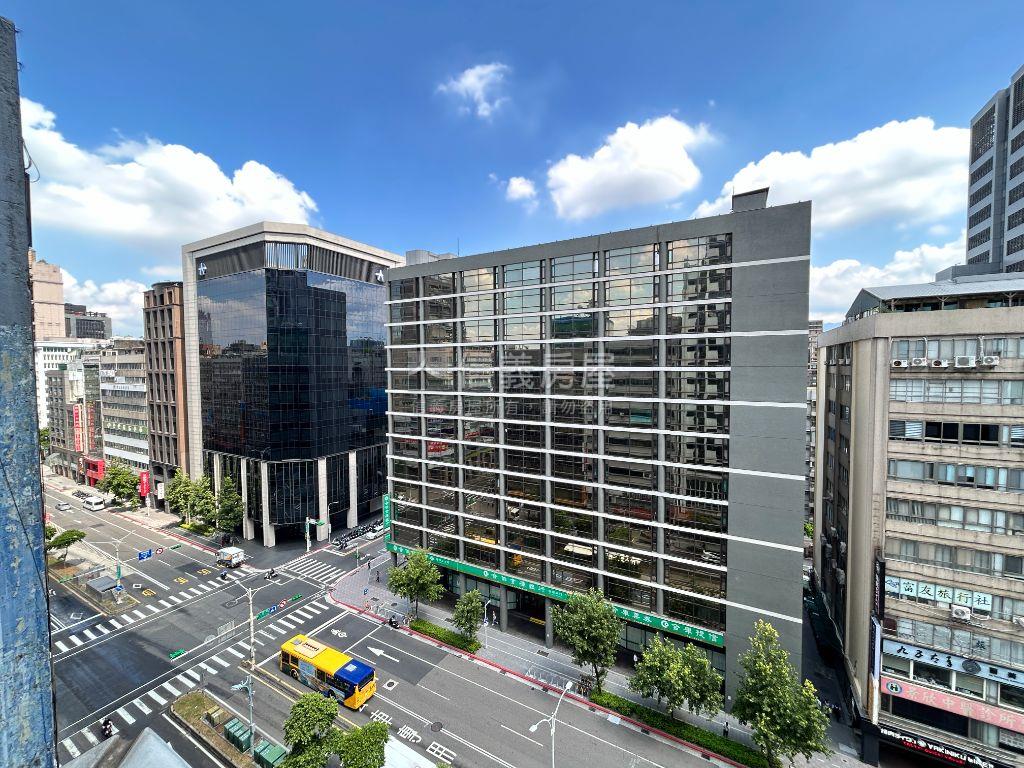 松江南京高樓景觀裝潢美屋房屋室內格局與周邊環境