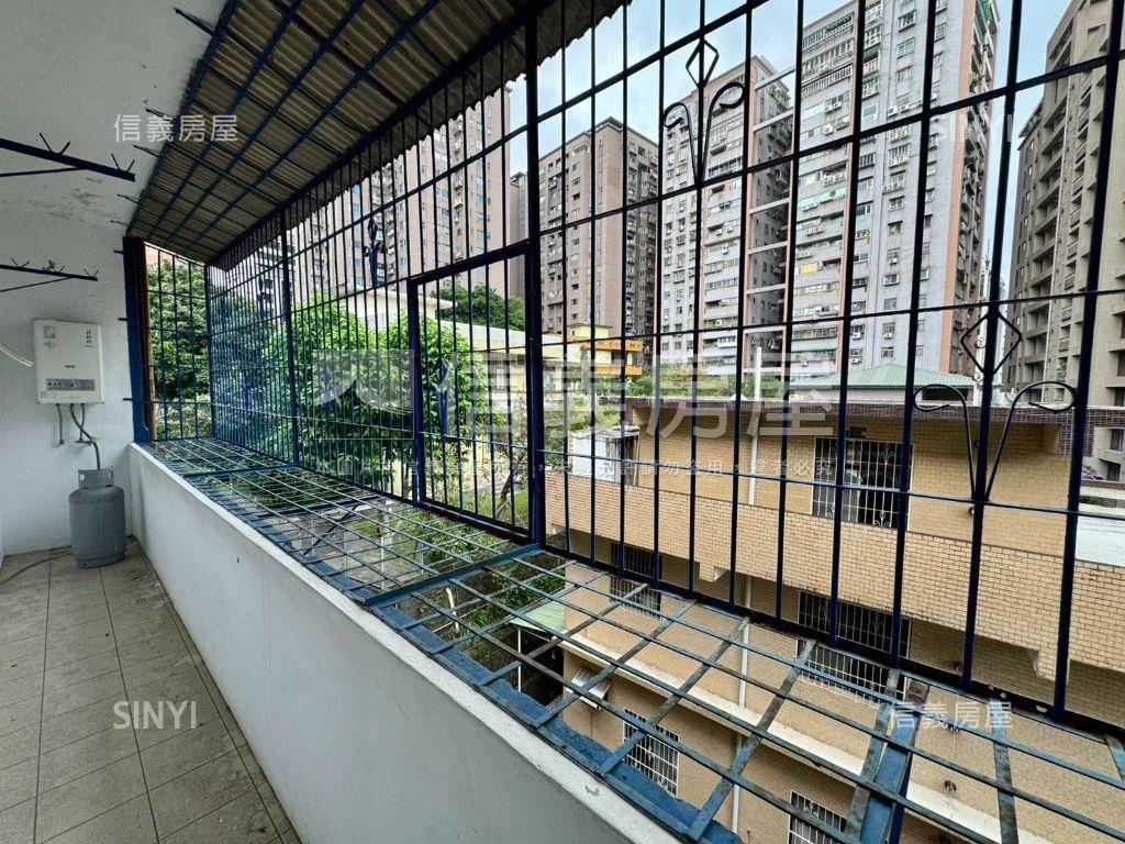 景安方正美寓三房房屋室內格局與周邊環境