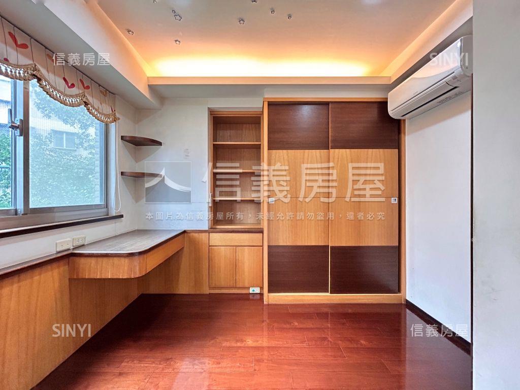 水花園水水大空間美屋房屋室內格局與周邊環境