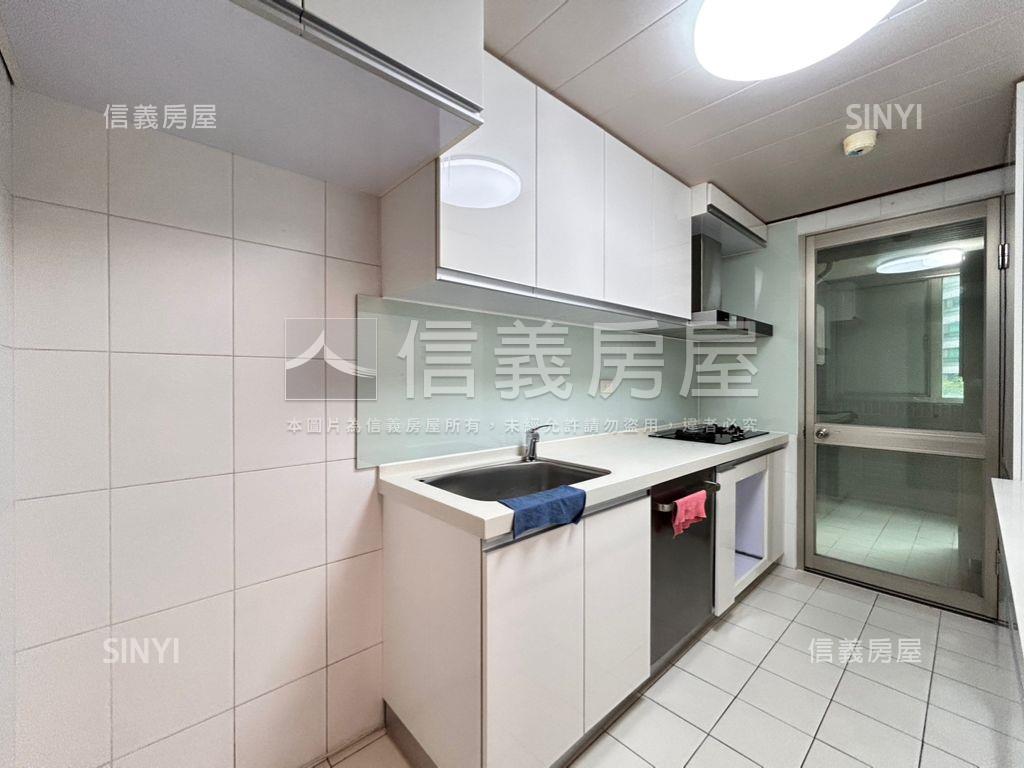 水花園水水大空間美屋房屋室內格局與周邊環境