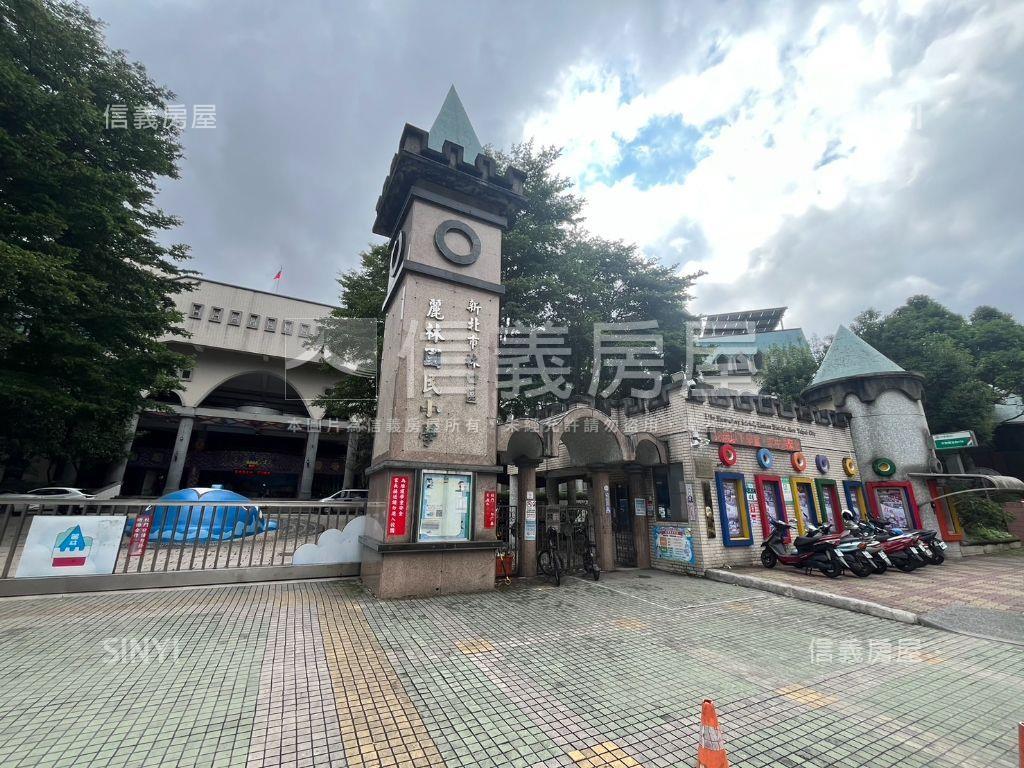 水花園水水大空間美屋房屋室內格局與周邊環境