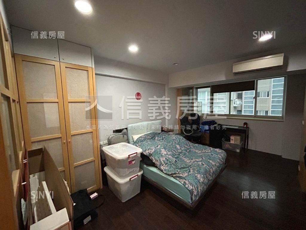 中央新村４房樓中樓房屋室內格局與周邊環境