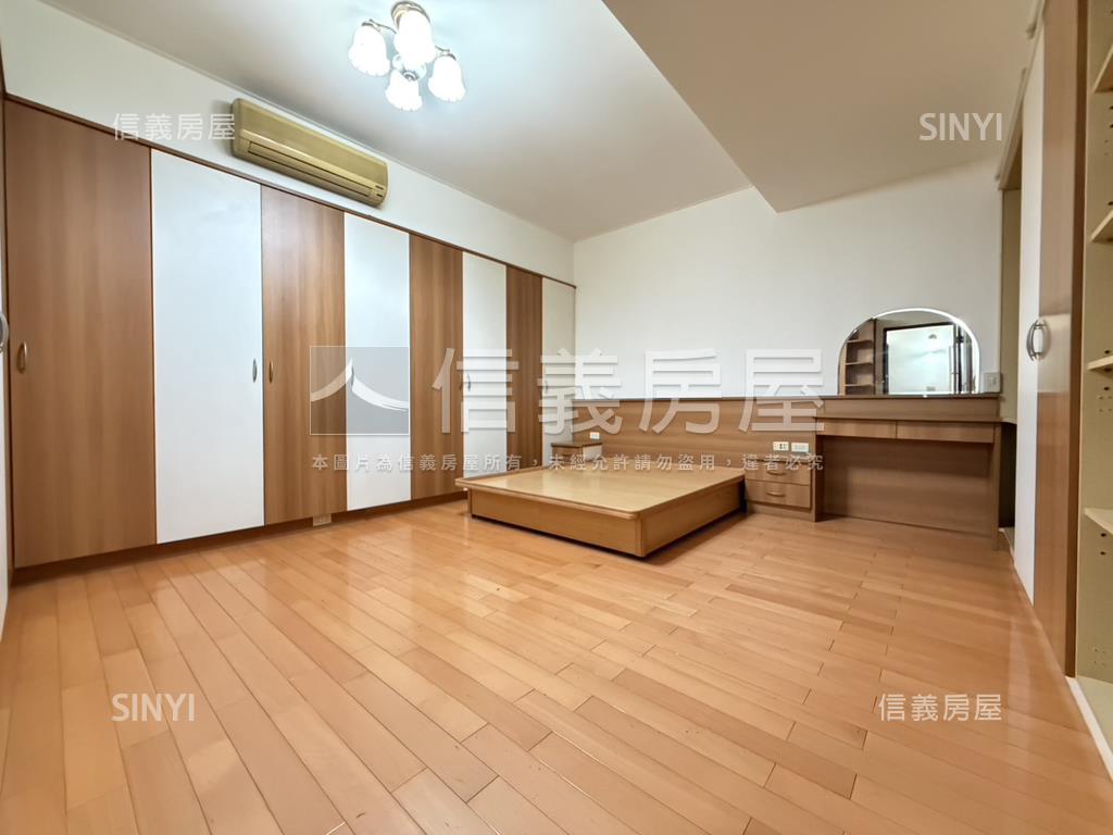 長安街方正四房公寓房屋室內格局與周邊環境