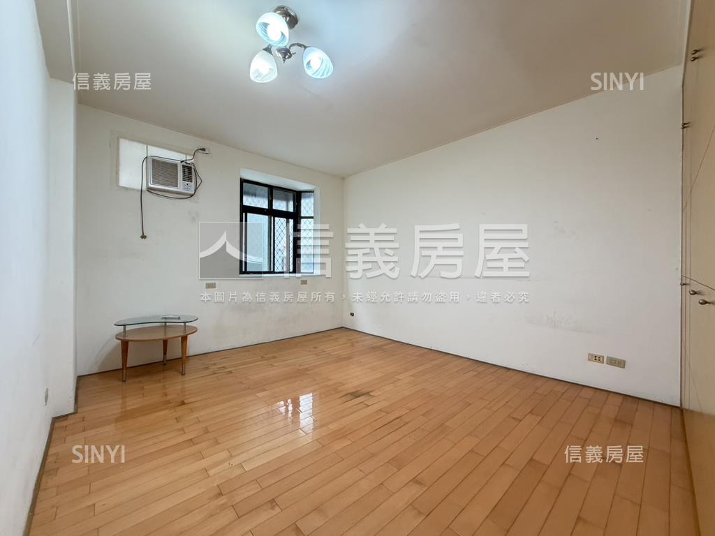 長安街方正四房公寓房屋室內格局與周邊環境