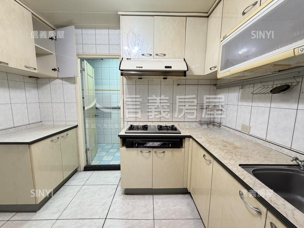 長安街方正四房公寓房屋室內格局與周邊環境