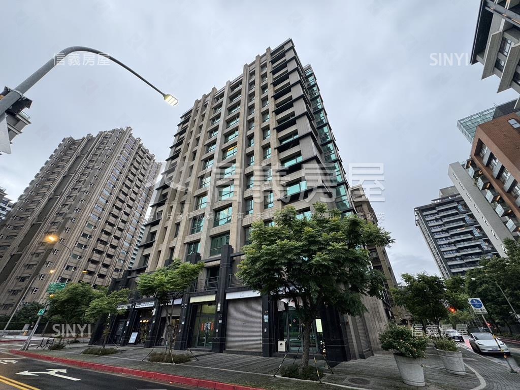 近ＬＡＬＡＰＯＲＴ精美店房屋室內格局與周邊環境