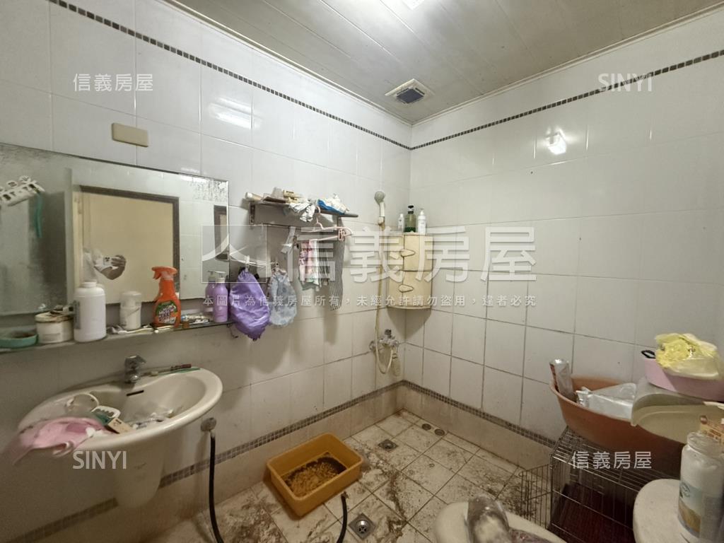 東安路大面寬透天房屋室內格局與周邊環境