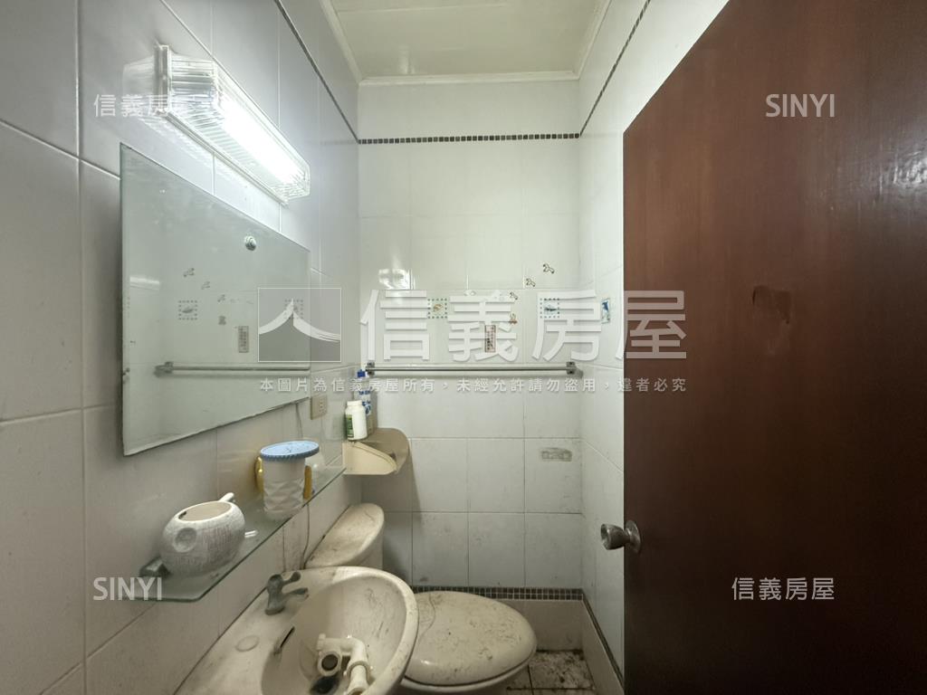 東安路大面寬透天房屋室內格局與周邊環境