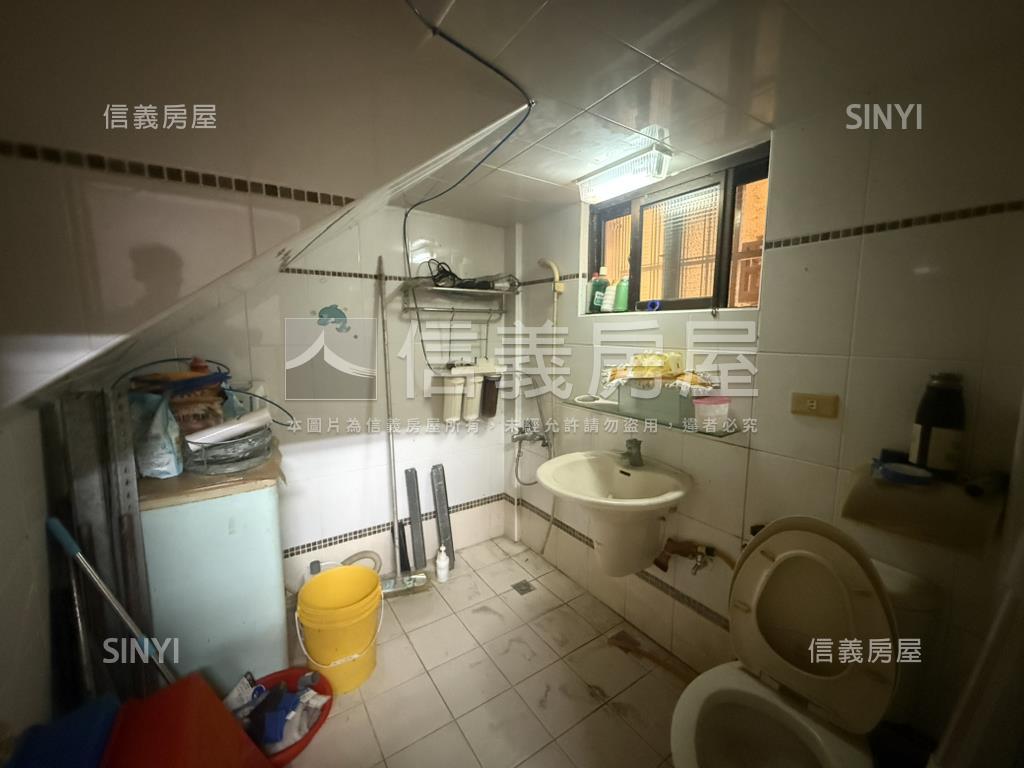 東安路大面寬透天房屋室內格局與周邊環境