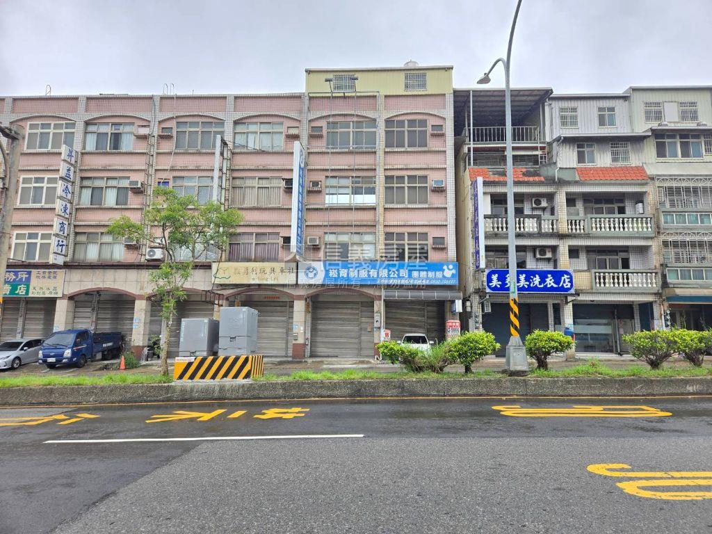 近平鎮市區臨路透天店面房屋室內格局與周邊環境