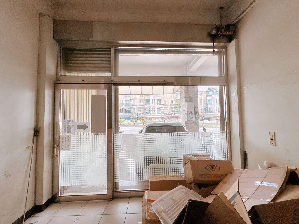 近平鎮市區臨路透天店面房屋室內格局與周邊環境