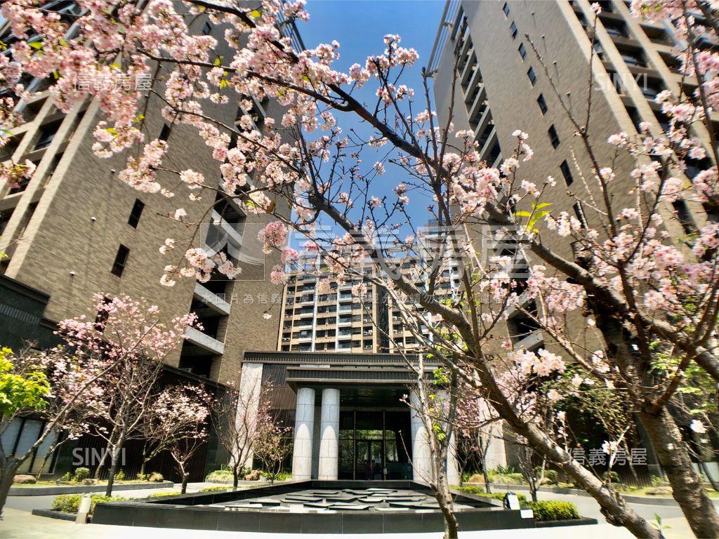 近未來捷運高樓三房車位房屋室內格局與周邊環境