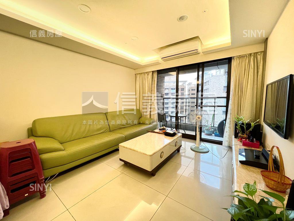 近未來捷運高樓三房車位房屋室內格局與周邊環境