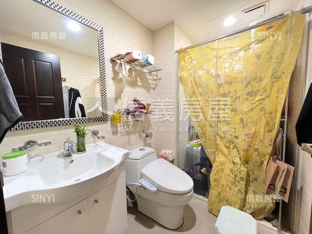 近未來捷運高樓三房車位房屋室內格局與周邊環境