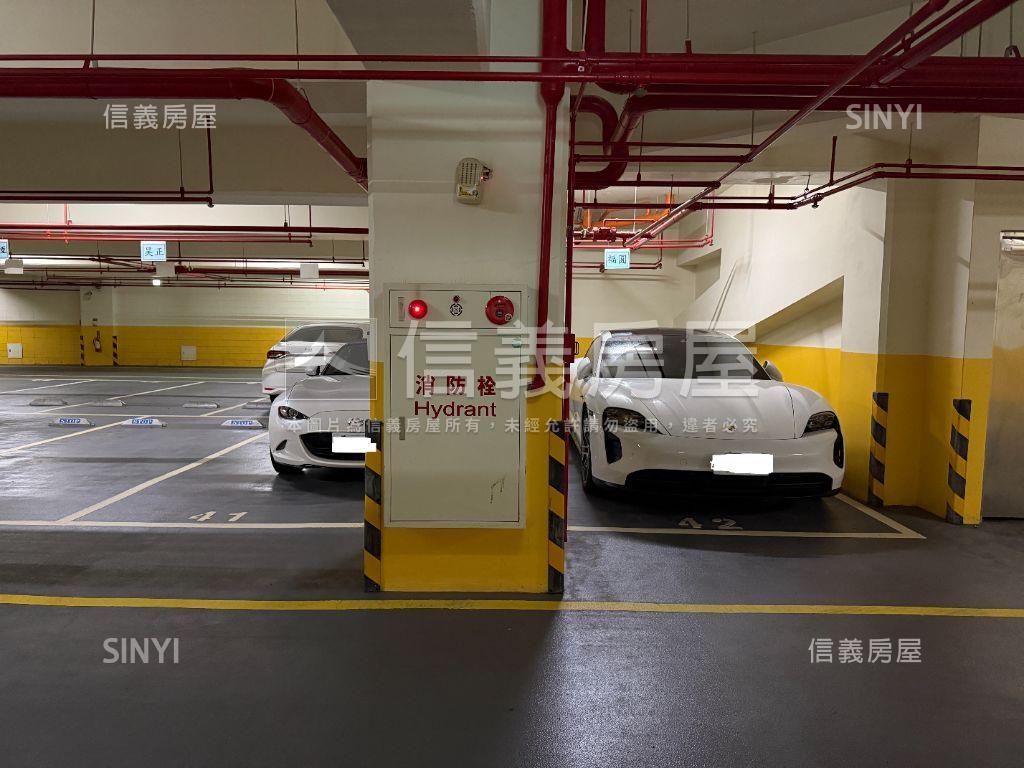 誠售出售。大都會裝潢辦公房屋室內格局與周邊環境