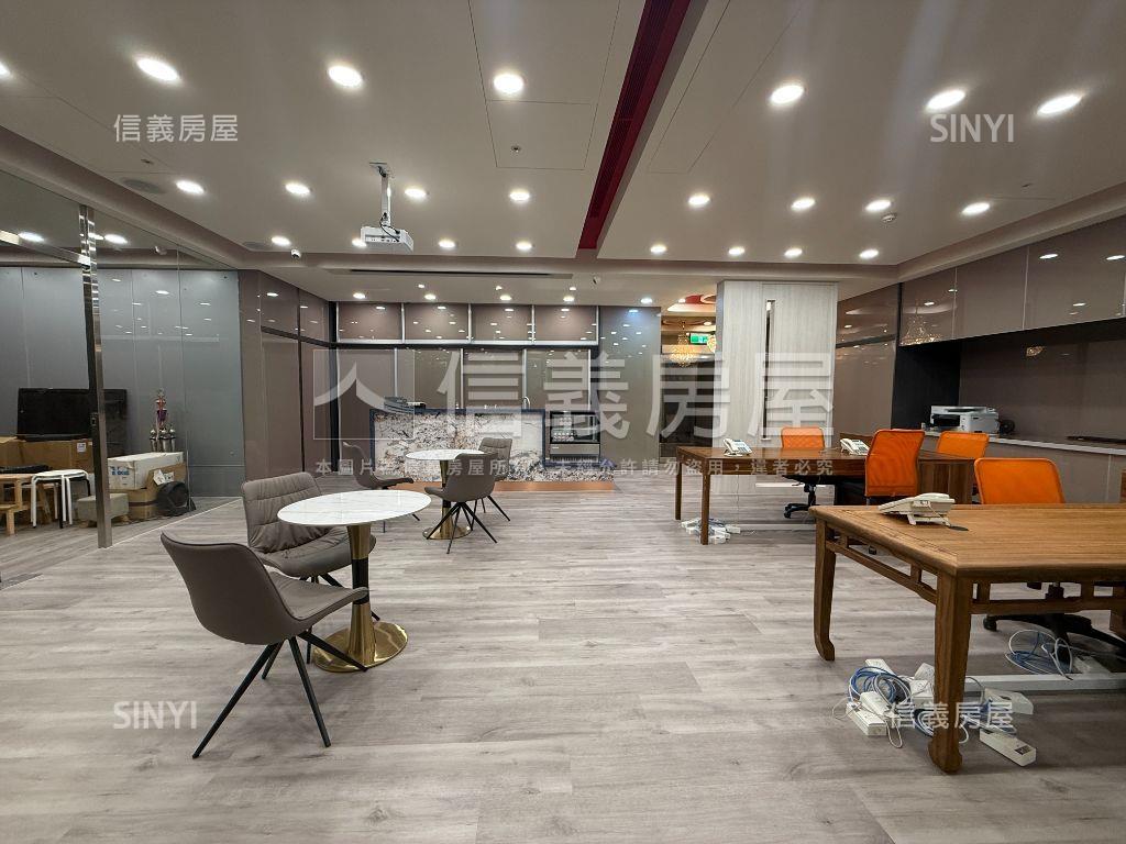 誠售出售。大都會裝潢辦公房屋室內格局與周邊環境