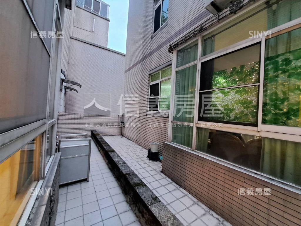 松竹東山路口社區美墅房屋室內格局與周邊環境