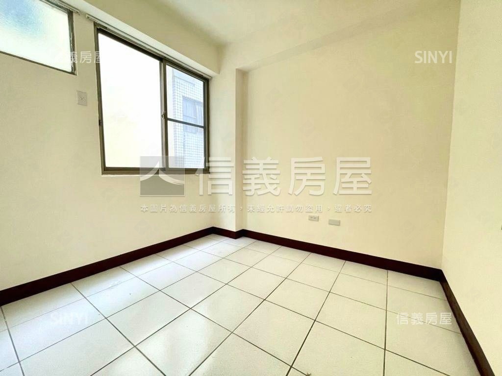 龍井大地坪邊間採光透天房屋室內格局與周邊環境