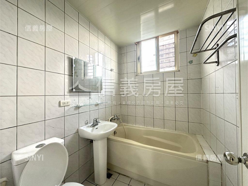 三重國小ＲＣ小資收租寶房屋室內格局與周邊環境