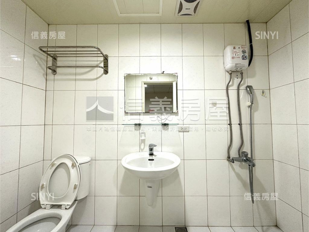 三重國小ＲＣ小資收租寶房屋室內格局與周邊環境