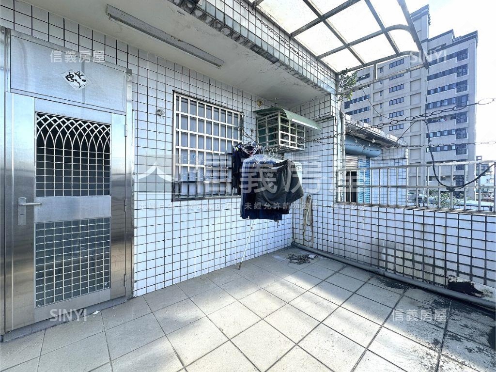 三重國小ＲＣ小資收租寶房屋室內格局與周邊環境