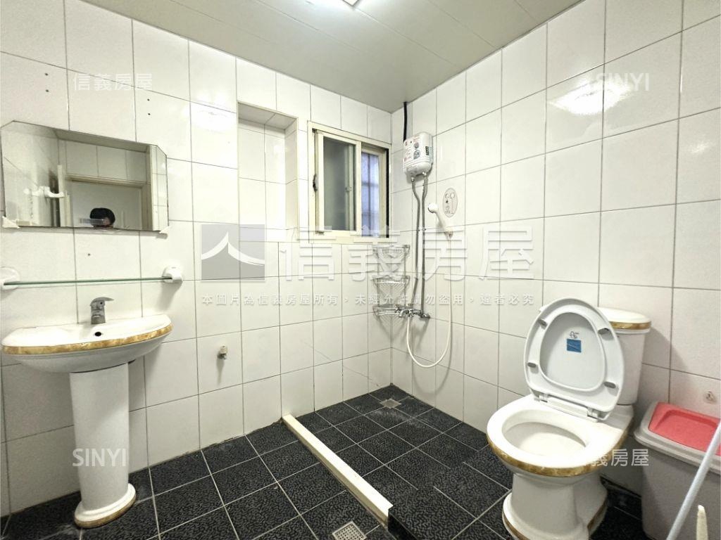 三重國小ＲＣ小資收租寶房屋室內格局與周邊環境