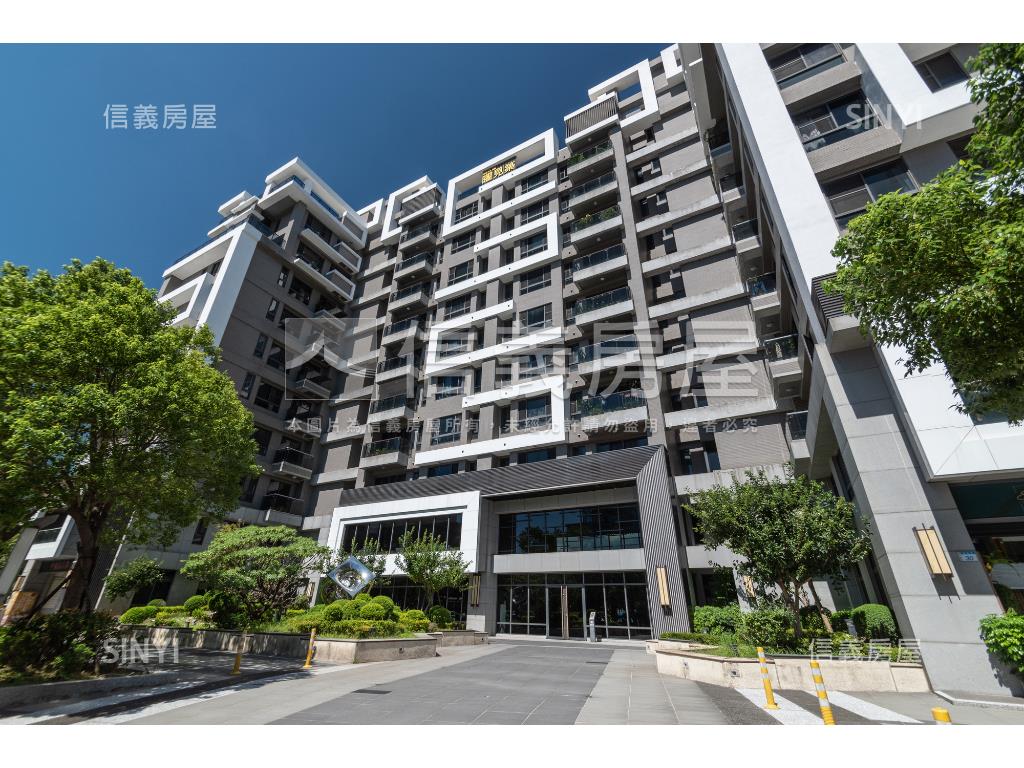 青埔面置地廣場四房車位房屋室內格局與周邊環境