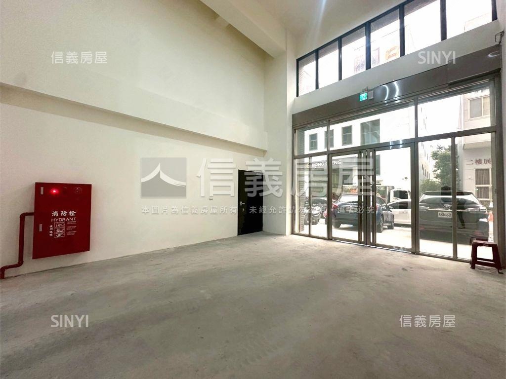 新莊好市多獨棟挑高廠房房屋室內格局與周邊環境