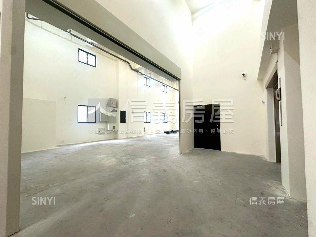 新莊好市多獨棟挑高廠房房屋室內格局與周邊環境