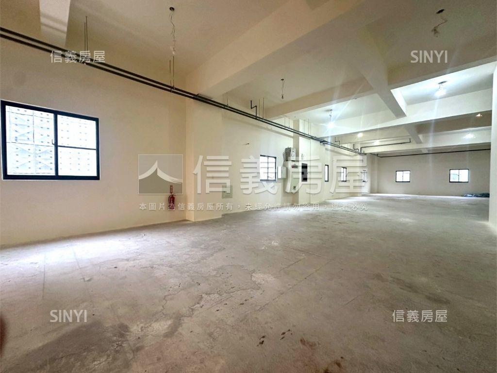 新莊好市多獨棟挑高廠房房屋室內格局與周邊環境