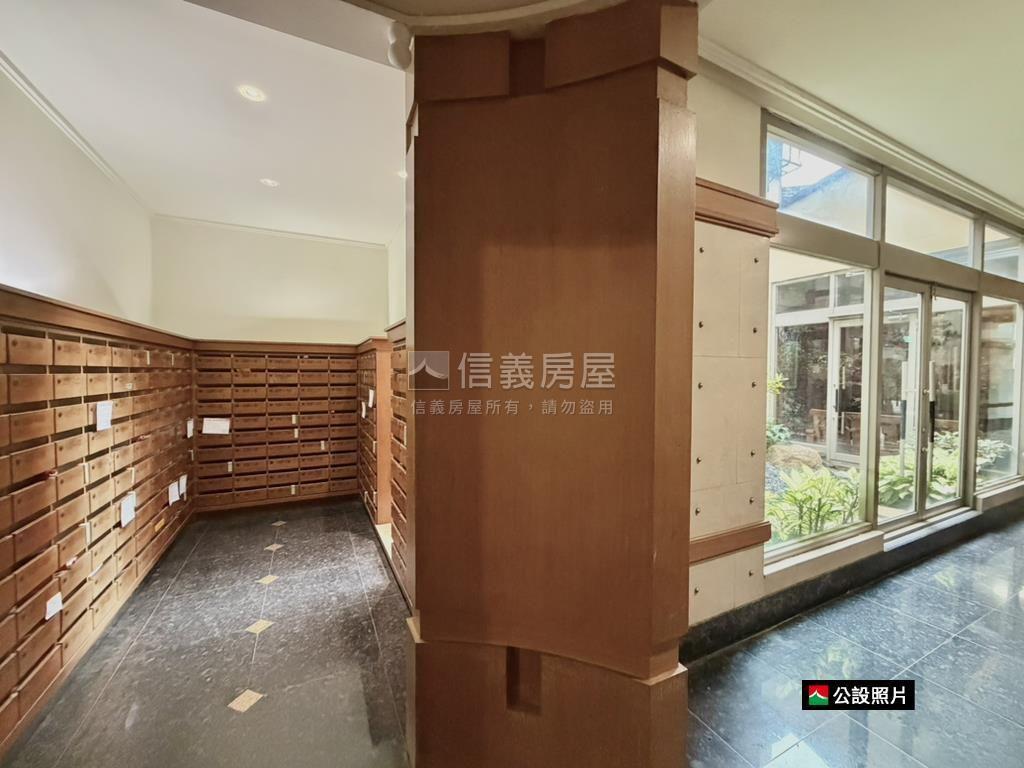 捷運四維國小站旁採光美套房屋室內格局與周邊環境