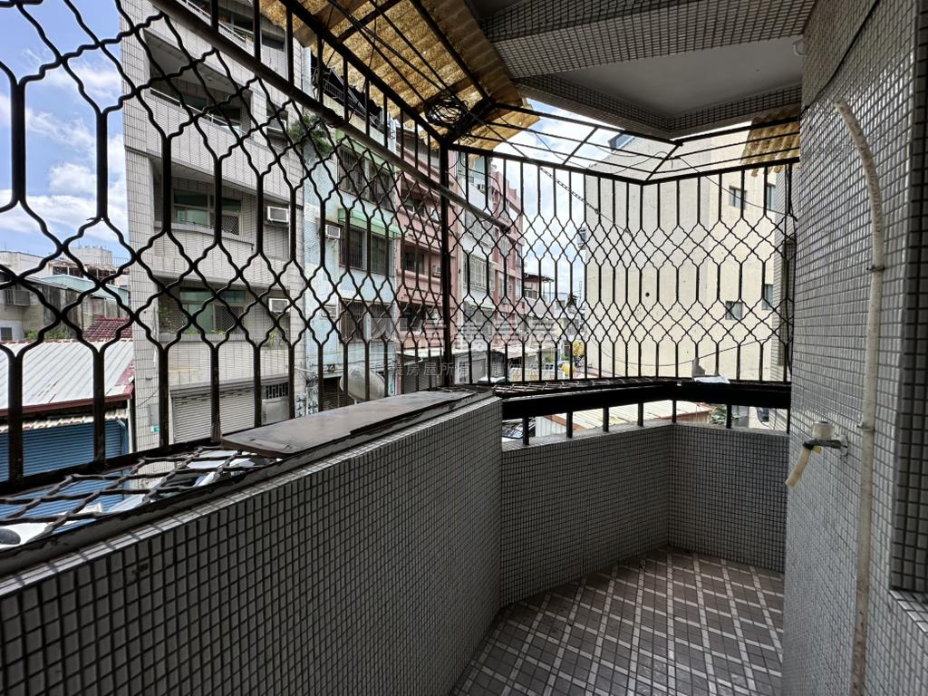 北區｜一層一戶二樓公寓房屋室內格局與周邊環境