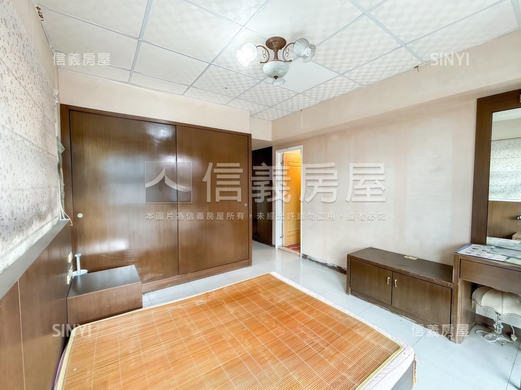 美術館旁景觀四房大平車房屋室內格局與周邊環境