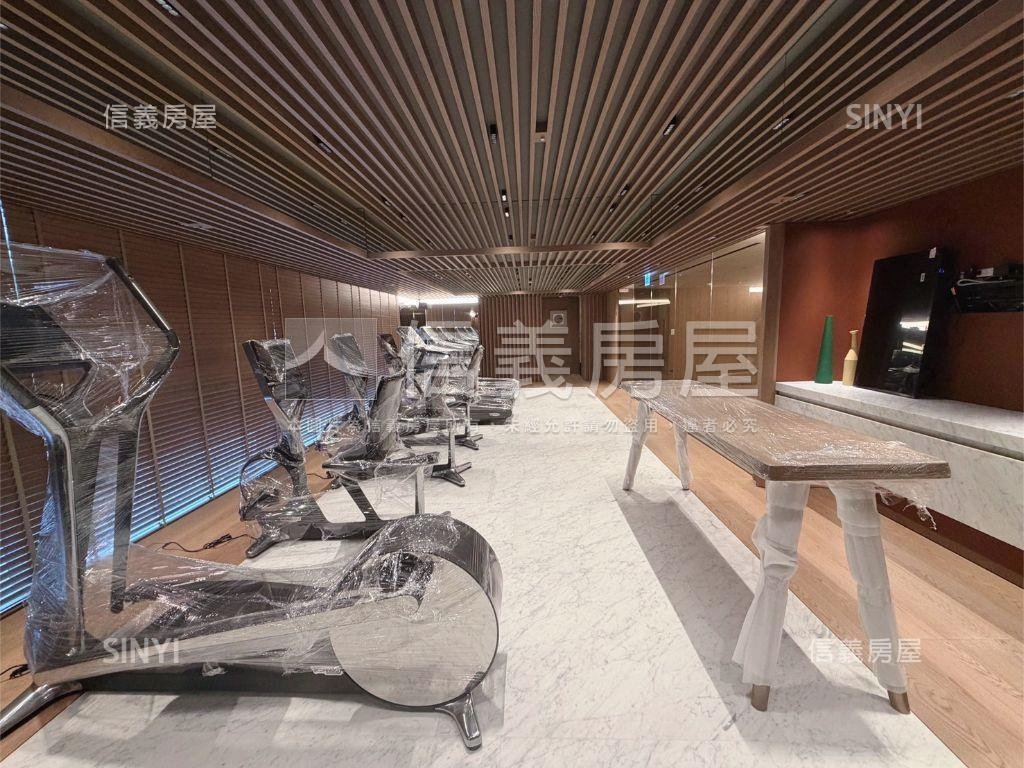 鐫萃高樓景觀飯店式住家房屋室內格局與周邊環境