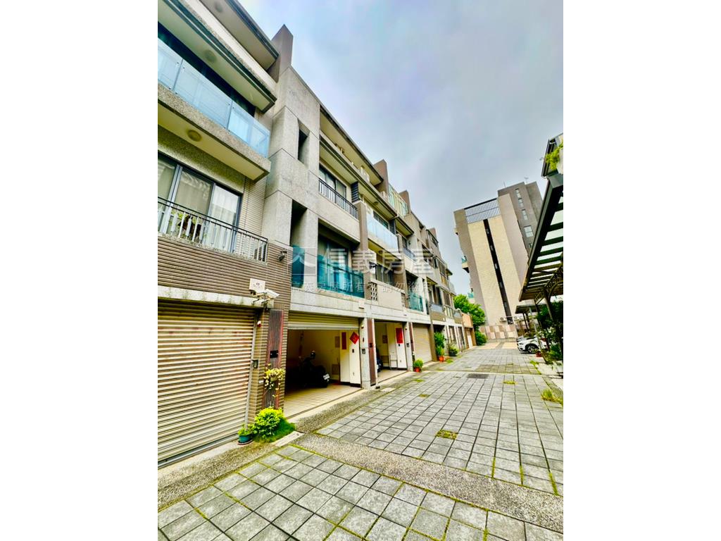 新光田特區優質透天房屋室內格局與周邊環境