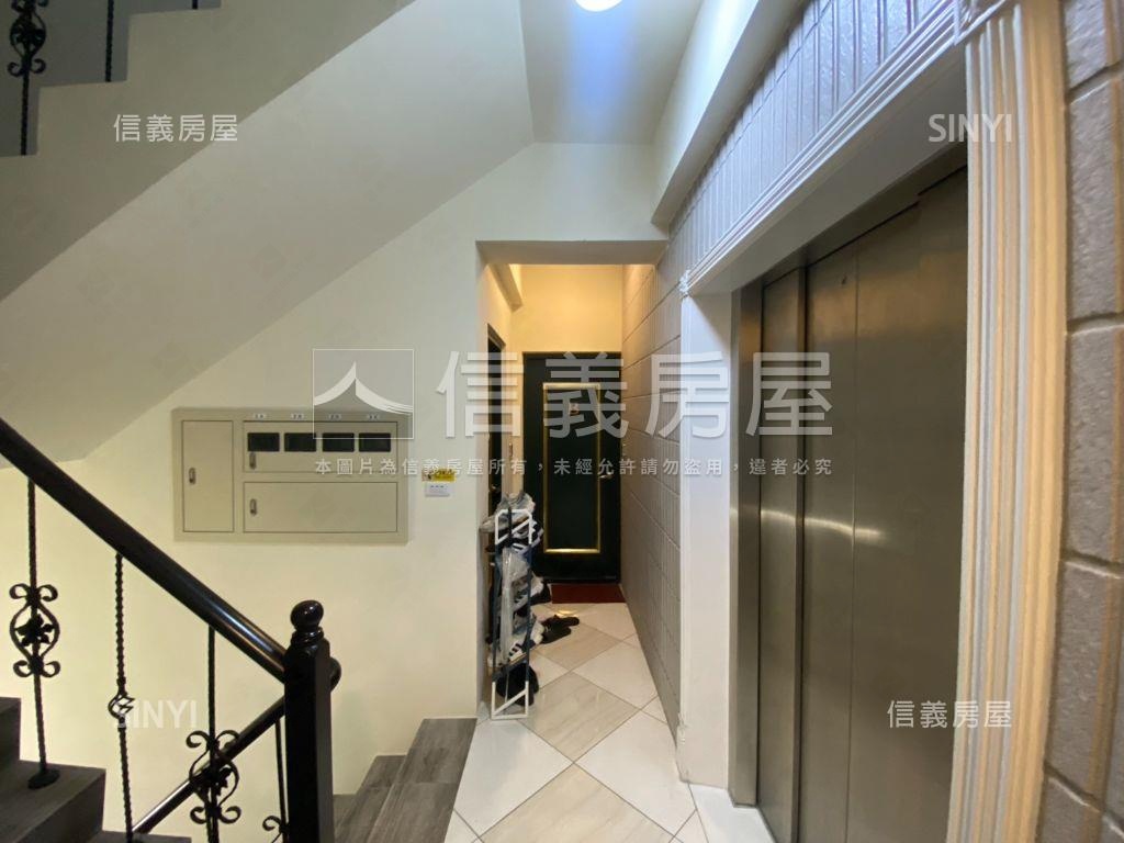 北區原子街１５間房的透天房屋室內格局與周邊環境