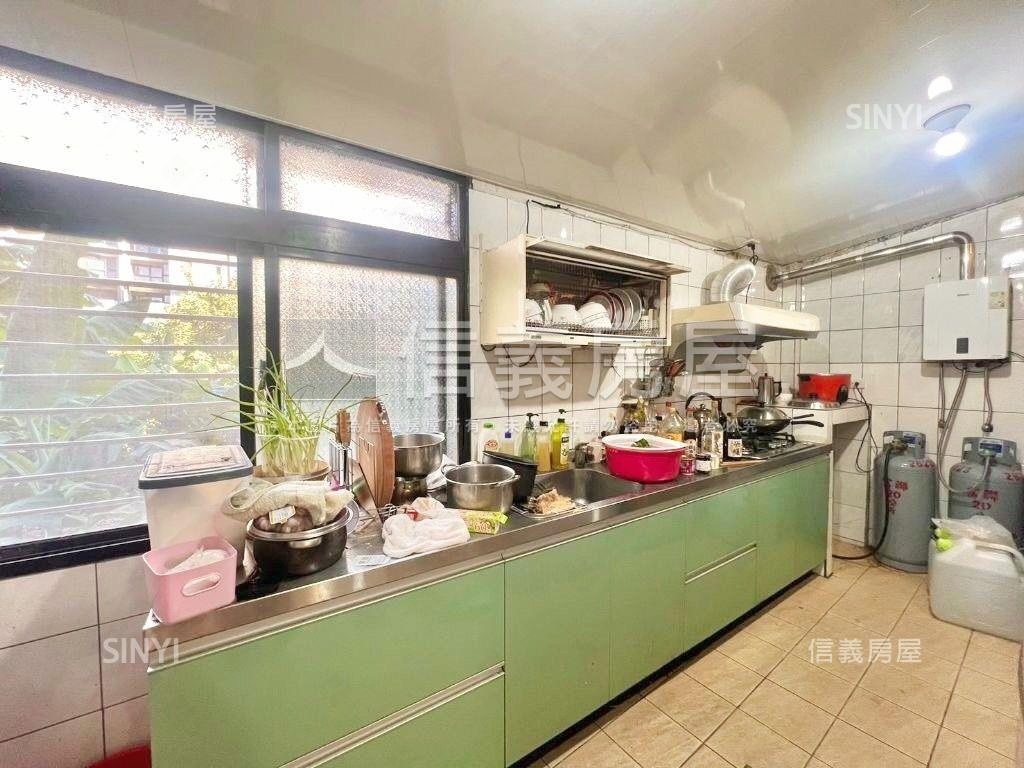 沙崙☆一樓顧膝蓋美寓房屋室內格局與周邊環境