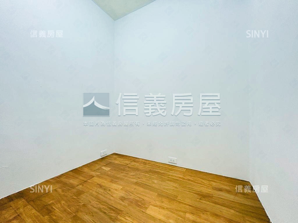 捷徑電梯邊間兩房房屋室內格局與周邊環境