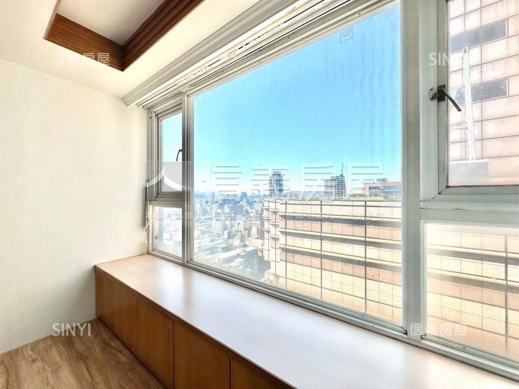 台北車站高樓採光空間房屋室內格局與周邊環境