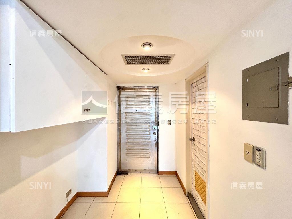 台北車站高樓採光空間房屋室內格局與周邊環境