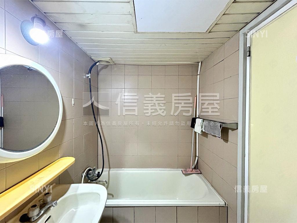 台北車站高樓採光空間房屋室內格局與周邊環境