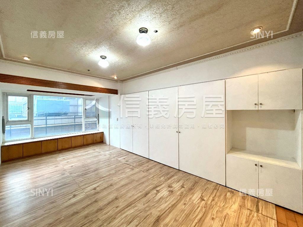 台北車站高樓採光空間房屋室內格局與周邊環境