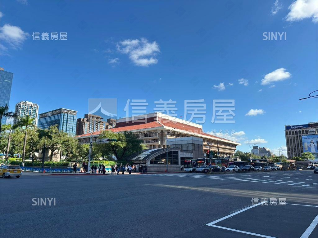 台北車站高樓採光空間房屋室內格局與周邊環境