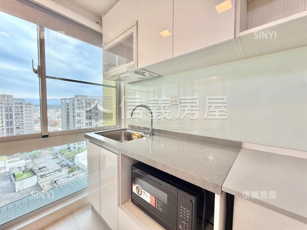 高樓視野美裝＆平車｜月影房屋室內格局與周邊環境