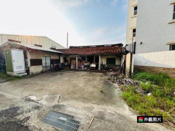 三合院裡回到小時候的樣子