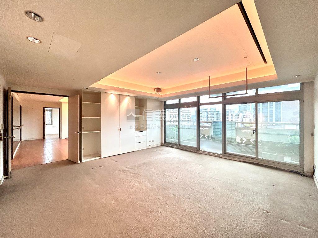 仁愛中南海頂樓大戶房屋室內格局與周邊環境