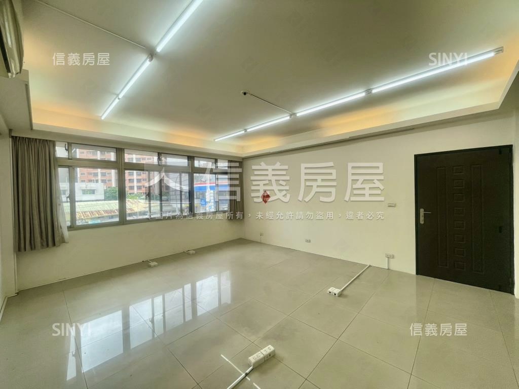 電梯三房好規劃機能佳房屋室內格局與周邊環境